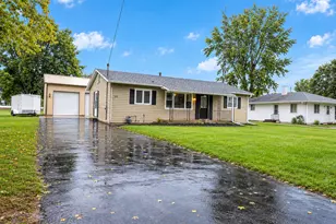 310 Water St, Earlville, IL 60518 - Photo 1