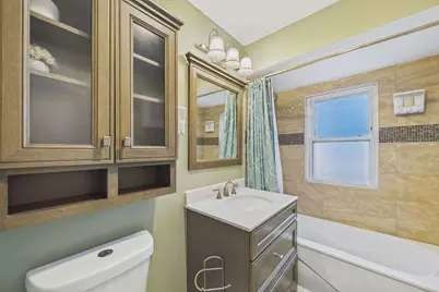 [Address not provided], Oak Lawn, IL 60453 - Photo 13