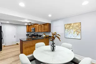 4558 N Kostner Ave, Chicago, IL 60630 - Photo 9