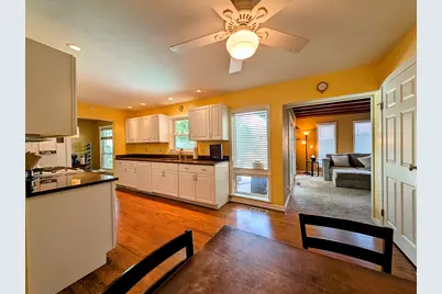 910 E Cherry Lane, Arlington Heights, IL 60004 - Photo 5