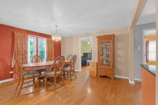 10825 S Artesian Ave, Chicago, IL 60655 - Photo 7