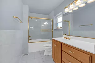 10825 S Artesian Ave, Chicago, IL 60655 - Photo 13