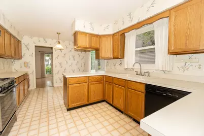 2157 N Lake Shore Circle, Arlington Heights, IL 60004 - Photo 11