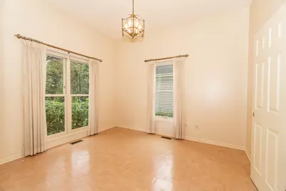 2157 N Lake Shore Circle, Arlington Heights, IL 60004 - Photo 15