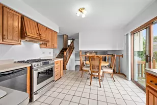 8515 Leclaire Ave, Burbank, IL 60459 - Photo 7