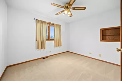 8515 Leclaire Avenue, Burbank, IL 60459 - Photo 17