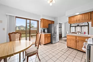 8515 Leclaire Ave, Burbank, IL 60459 - Photo 9