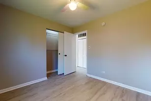 115 Princeton St, Hoffman Estates, IL 60169 - Photo 5