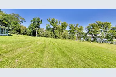 24072 W Hawthorne Lane, Antioch, IL 60002 - Photo 59
