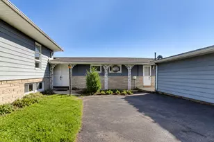 24072 W Hawthorne Ln, Antioch, IL 60002 - Photo 65