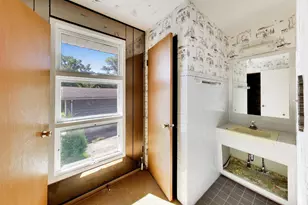 24072 W Hawthorne Ln, Antioch, IL 60002 - Photo 31