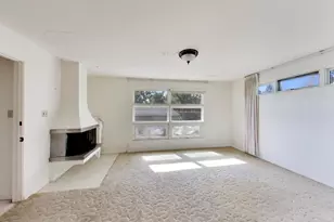 24072 W Hawthorne Ln, Antioch, IL 60002 - Photo 21