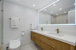 1030 N State St, Chicago, IL 60610 - Photo 17