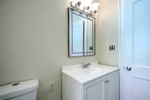 310 N Mclean St, Bloomington, IL 61701 - Photo 27