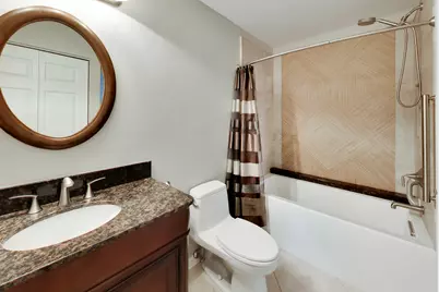 577 Harvey Lake Drive, Vernon Hills, IL 60061 - Photo 19
