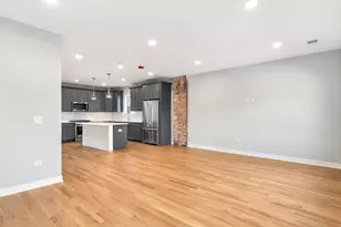 20 W Jefferson Ave, Naperville, IL 60540 - Photo 9
