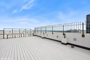 5455 N Sheridan Rd, Chicago, IL 60640 - Photo 13