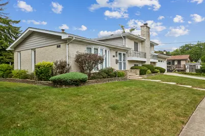 7730 Arcadia Street, Morton Grove, IL 60053 - Photo 3