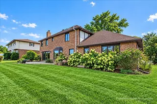 6201 Sleepy Hollow Ln, Lisle, IL 60532 - Photo 13