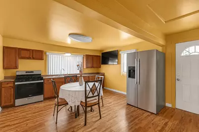14041 S Calhoun Avenue, Burnham, IL 60633 - Photo 9