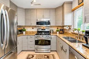 935 S Darla Ct, Waukegan, IL 60085 - Photo 11