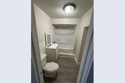 644 W 49th Street, Chicago, IL 60609 - Photo 13