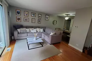 7342 Winthrop Way, Downers Grove, IL 60516 - Photo 5