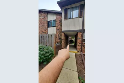 7342 Winthrop Way #8, Downers Grove, IL 60516 - Photo 3