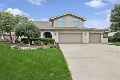 8122 Hampton Drive, Woodridge, IL 60517 - Photo 1