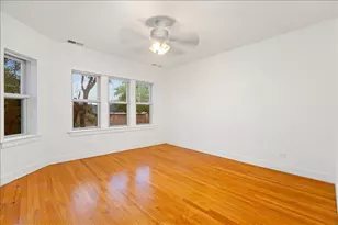 4055 N Spaulding Ave, Chicago, IL 60618 - Photo 7