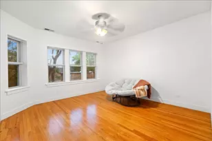 4055 N Spaulding Ave, Chicago, IL 60618 - Photo 9