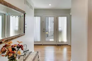 26443 N Ridge Ct, Mundelein, IL 60060 - Photo 7