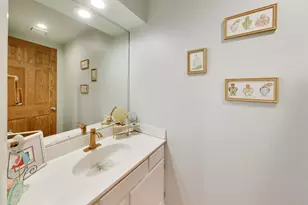 26443 N Ridge Ct, Mundelein, IL 60060 - Photo 19
