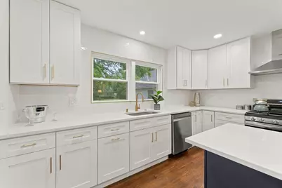 15W105 Harrison Street, Elmhurst, IL 60126 - Photo 13