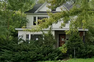 15524 Lexington Ave, Harvey, IL 60426 - Photo 1