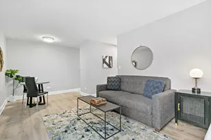 541 W Oakdale Ave, Chicago, IL 60657 - Photo 5