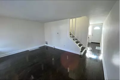 113 E 37th Place, Chicago, IL 60653 - Photo 3