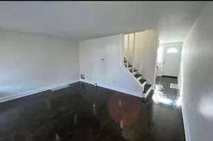 113 E 37th Pl, Chicago, IL 60653 - Photo 3