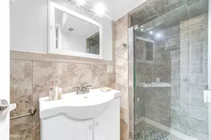 2523 W Iowa St, Chicago, IL 60622 - Photo 23