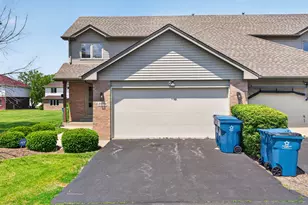 24556 S Independence Blvd, Crete, IL 60417 - Photo 1