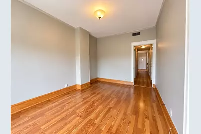 3347 S Emerald Avenue #2, Chicago, IL 60616 - Photo 5