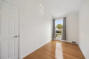 3010 Harlem Ave, Riverside, IL 60546 - Photo 9