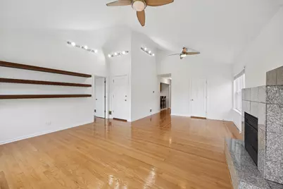 3010 Harlem Avenue #3, Riverside, IL 60546 - Photo 3