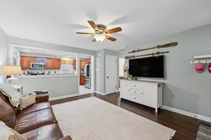 2201 Clover Ln, Champaign, IL 61821 - Photo 7