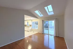 800 Stanford Ln, Carol Stream, IL 60188 - Photo 7