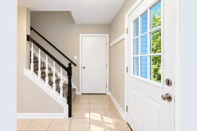800 Stanford Lane #800, Carol Stream, IL 60188 - Photo 3