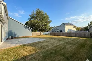 800 Stanford Ln, Carol Stream, IL 60188 - Photo 13