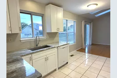 800 Stanford Lane #800, Carol Stream, IL 60188 - Photo 5