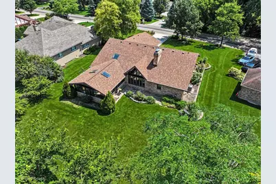 254 Wood Glen Lane, Oak Brook, IL 60523 - Photo 3