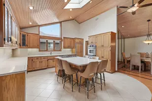 254 Wood Glen Ln, Oak Brook, IL 60523 - Photo 17